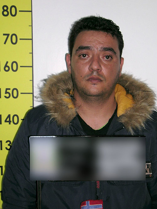 Κουτούλας Νίκος του Χρήστου και της Φρειδερίκης, που γεννήθηκε στις 9-3-1985 στην Αμαλιάδα Ηλείας, κάτοικο Αμαλιάδας.