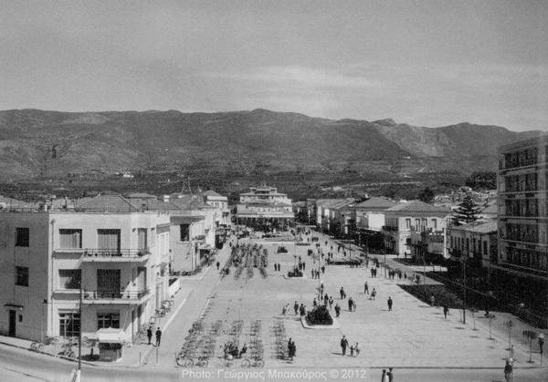 Οψεις της κεντρικής πλατείας