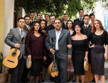 6 πρωταγωνιστές της παράστασης «Πριν το Χάραμα» μιλούν στην "Ε"