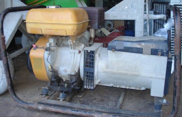 Κατασχέθηκαν μηχανήματα και μεταλλικά αντικείμενα από αποθήκη στην Τρίπολη (φωτογραφίες)