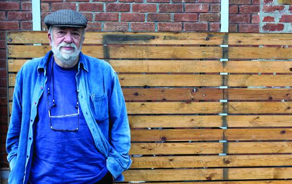 Ο σκηνοθέτης Παντελής Βούλγαρης στην "Ε": «Δεν κάνω ντοκιμαντέρ, λέω τα δικά μου»