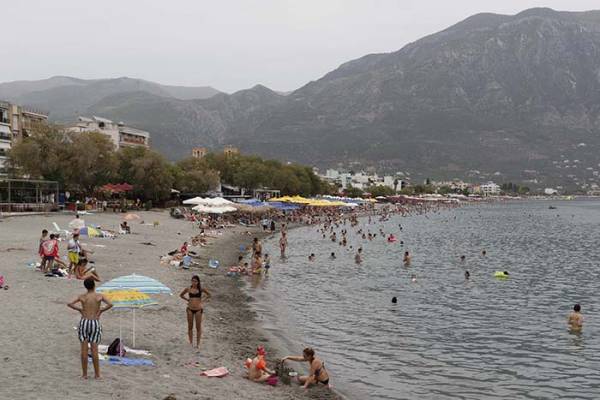 Χιλιάδες επισκέπτες για το τριήμερο του Αγίου Πνεύματος: Το αδιαχώρητο στη Μεσσηνία