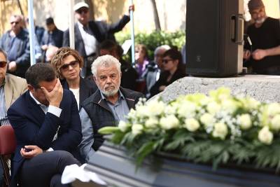 Τελευταίο αντίο στη Μυρσίνη Ζορμπά