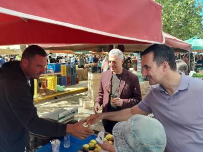 Χαρίτσης και Κούλογλου στην Κεντρική Αγορά Καλαμάτας