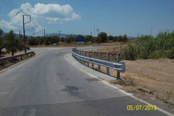 Φάρδυνε το γεφυράκι πριν τη ΒΙΠΕ Μελιγαλά