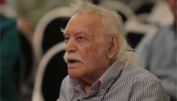 Γλέζος: «Η Ελλάδα δεν εκβιάζει και δεν εκβιάζεται»