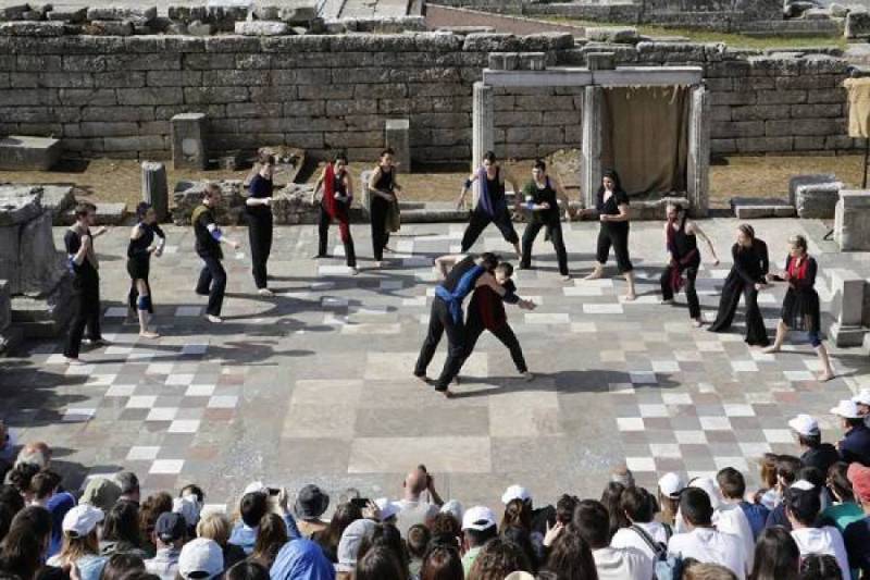 Προκήρυξη για το Διεθνές Νεανικό Φεστιβάλ Δράματος Αρχαίας Μεσσήνης