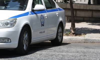 Ύδρα: 58χρονος πέταξε γάτα από 8 μέτρα (Βίντεο)