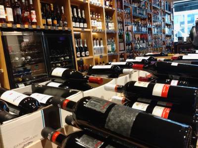 Αύξηση των πωλήσεων αλκολοούχων ποτών το 2021 - Πώς δούλεψαν οι κάβες