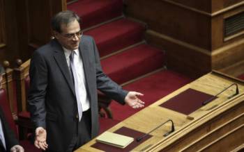 Ο Χαρδούβελης διέψευσε τον Σαμαρά