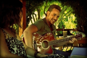 Δημήτρης Διαμάντης, μεγάλος νικητής Open Mic Messinia: "Η μουσική αρνείται πεισματικά να βγει από την ζωή μου"