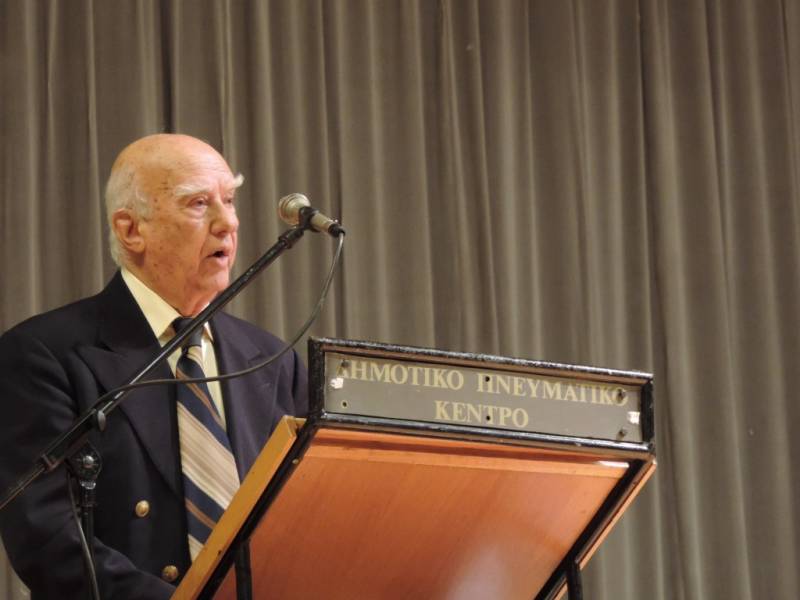 Αποχαιρετισμός στον Παναγή Κουμάντο