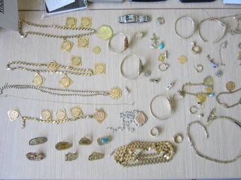 Προσπιούνταν τους υποψήφιους ενοικιαστές και είχαν "ξαφρίσει" Κορινθία και Αχαΐα