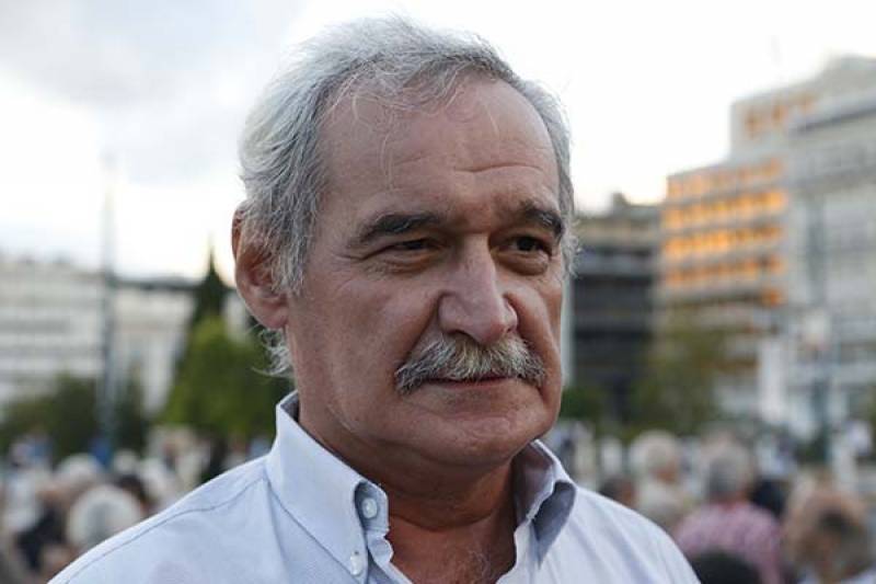 Ο ευρωβουλευτής Νικ. Χουντής στην "Ε": «Η Ευρωπαϊκή Ενωση έχει τεράστιες ευθύνες για την σημερινή ανθρωπιστική κρίση»