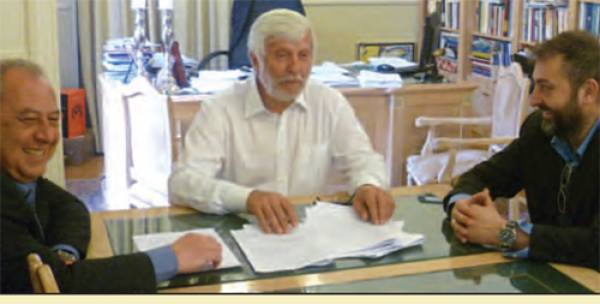 Υπόθεση Φλαμπουράρη: Ο Τατούλης δεν ήξερε τίποτα για το... φόνο