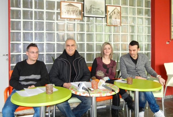 "Μας συγχωρείτε, διακοπή" σε σκηνοθεσία Περικλή Αλμπάνη, αύριο στο Αμφιθέατρο της Φιλαρμονικής