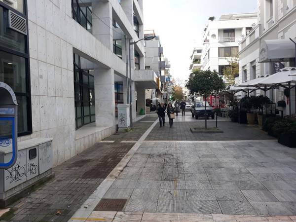 Περισσότερος χώρος για πεζούς