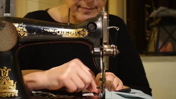 Στον «πάγο» οι επιδιορθώσεις ρούχων στην Καλαμάτα εν μέσω lockdown