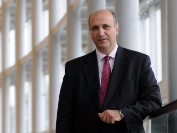 Υπερπεριφερειάρχης ο Μανώλης Αγγελάκας