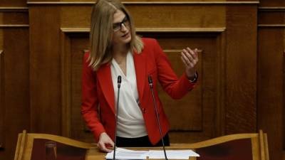 Αυγέρη: Η κοροϊδία είναι βασικό εργαλείο του πρωθυπουργού και των υπουργών του