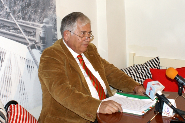 Κουτσούλης προς Νίκα: "Αν ήθελα θα ήμουν ακόμα δήμαρχος"