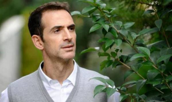 "Φως μέσα στη θύελλα" του Κώστα Κρομμύδα