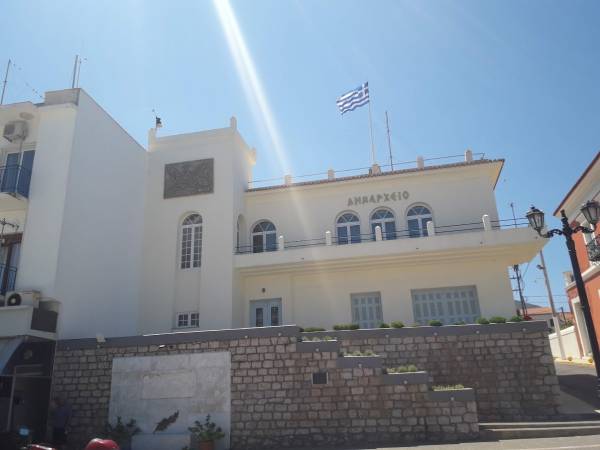 Χρειάζεται προσαρμογή