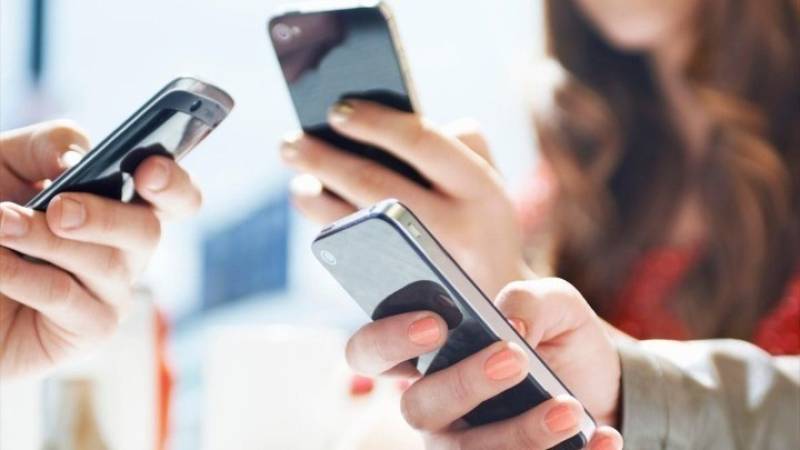 Πλήρης επικράτηση του ψηφιακού χρήματος - Εννέα στις δέκα συναλλαγές ανέπαφες