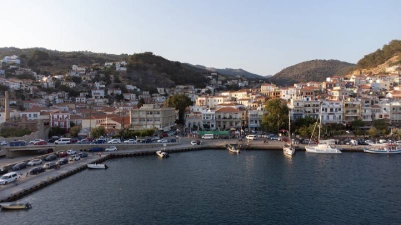 Κοινωνικός Τουρισμός 2026: Παράταση για 300.000 vouchers ανακοίνωσε η ΔΥΠΑ