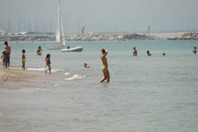 Καιρός 24/07/2025: Έντονος καύσωνας και σήμερα στη χώρα μας