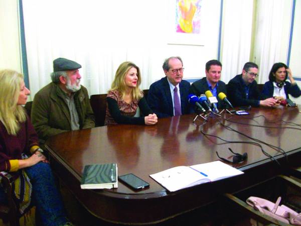 Η πιθανή βροχή μετέθεσε για το Σάββατο την έναρξη του Καλαματιανού Καρναβαλιού (βίντεο)