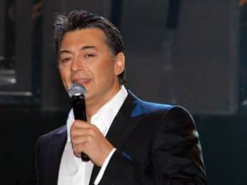 "Δυτική Ακτή" με Νίκο Μακρόπουλο