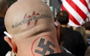 Γερμανία: Έκαψαν ξενώνες όπου θα στεγάζονταν πρόσφυγες