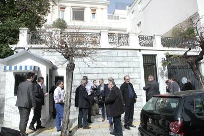 "Πόντιοι Πιλάτοι" οι δήμαρχοι της Πελοποννήσου για τα σκουπίδια