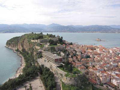 Περιφέρεια Πελοποννήσου: Μεσσηνία και Ναύπλιο στην κορυφή των διανυκτερεύσεων