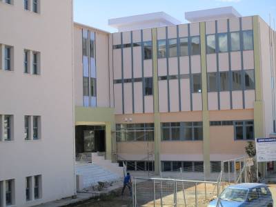 Τέσσερις υπουργοί και ένας δήμαρχος