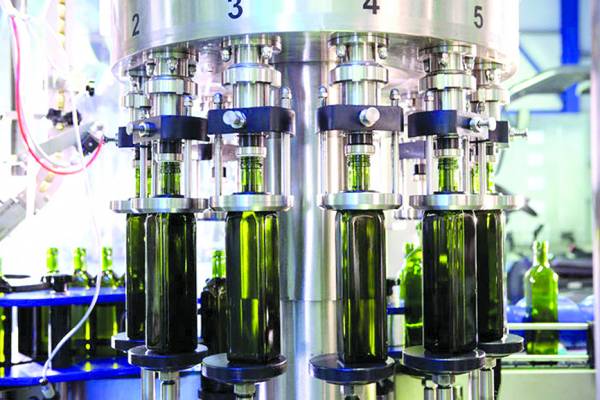 Ετοιμοι δηλώνουν Επιμελητήριο και εστιάτορες στη Μεσσηνία: Τυποποιημένα μπουκάλια ελαιoλάδου στα τραπέζια