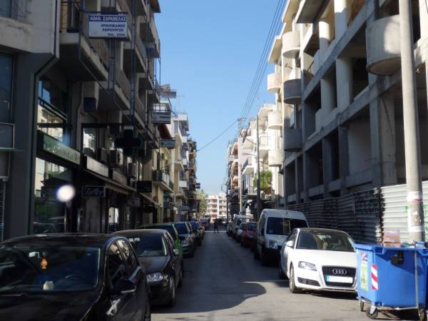 Πεζοδρόμηση ολόκληρης της οδού Ιατροπούλου