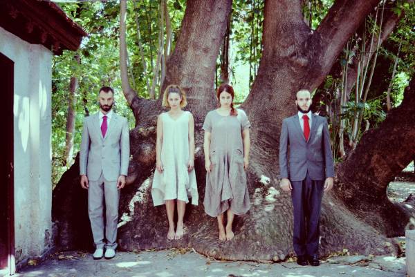 “O έφορος και οι κόρες” σε σκηνοθεσία της Καλαματιανής Κλεώνης Φλέσσα