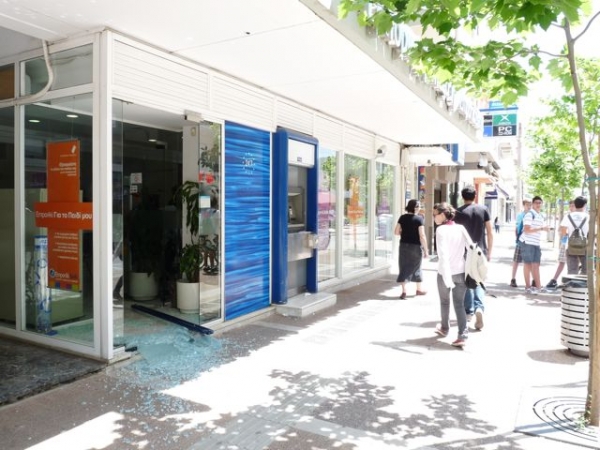 Ληστεία στην Εμπορική Τράπεζα της Καλαμάτας