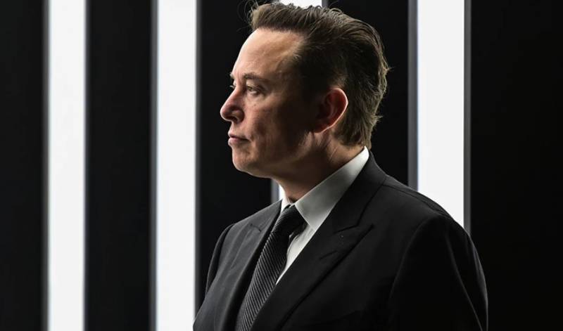 Έλον Μασκ: Γιατί «παγώνει» προσωρινά το deal με το Twitter