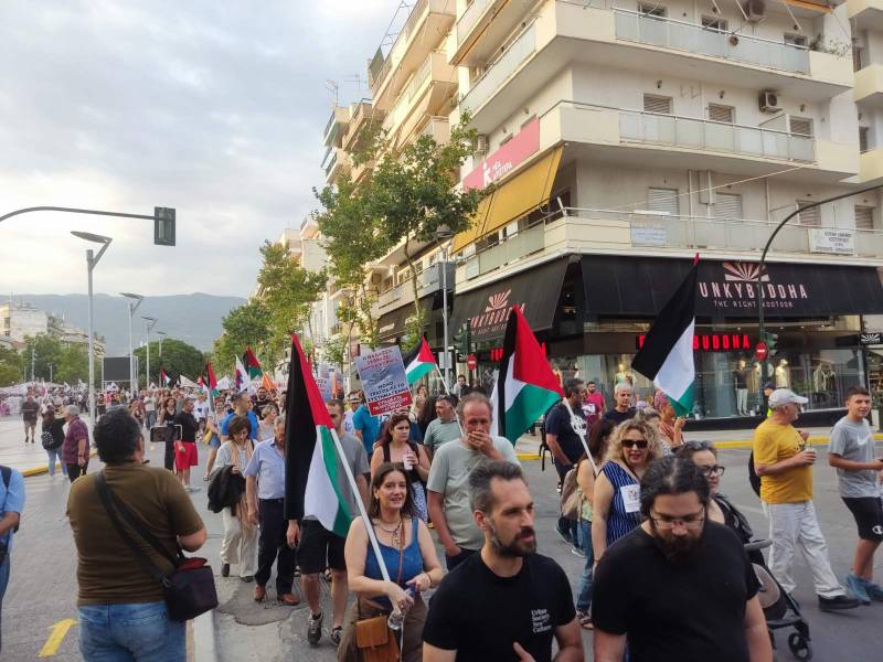 Καλαμάτα: Δυναμική συγκέντρωση και πορεία για τα 2 χρόνια από το ναυάγιο της Πύλου (βίντεο-φωτογραφίες)