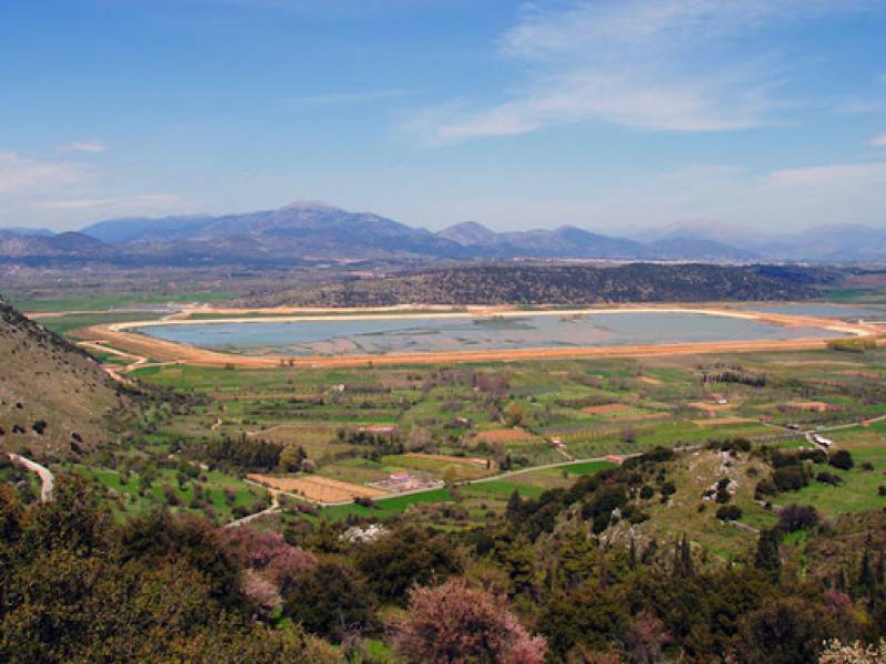 Δημοπρατούνται τα αρδευτικά δίκτυα στην Τάκα