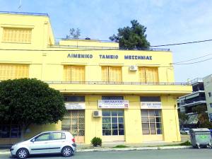 Καταγγελία των μειοψηφιών: Εστησε εγκαταστάσεις πριν το διαγωνισμό ο πρόεδρος του Δημοτικού Λιμενικού Ταμείου