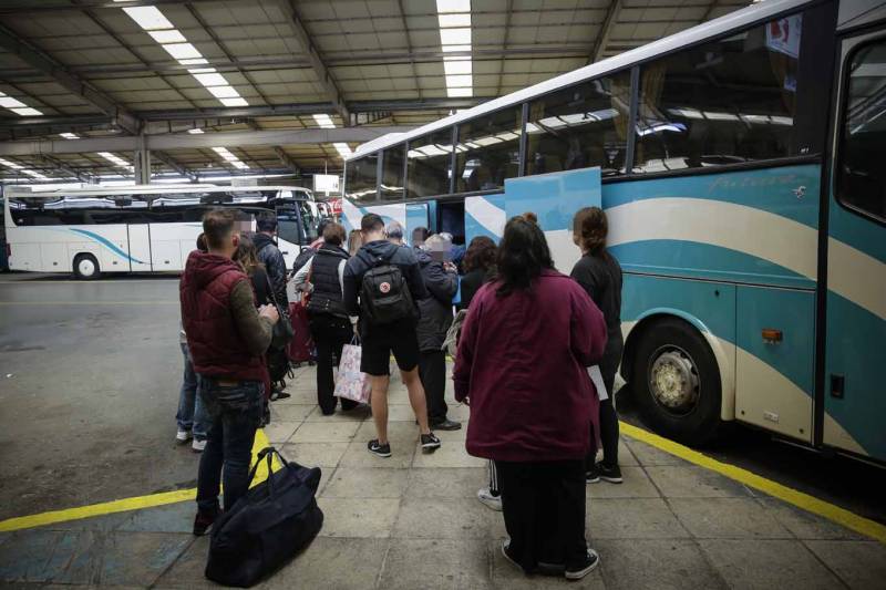 Περιμένοντας τους ετεροδημότες