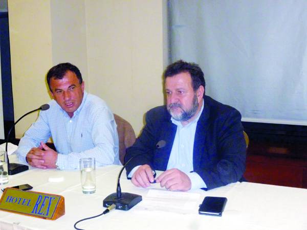 Προσυνεδριακή ΠΑΣΟΚ με βολές στην κυβέρνηση