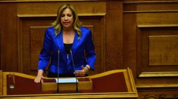 Φώφη Γεννηματά: Αφήστε το δημοψήφισμα - Κάντε εκλογές