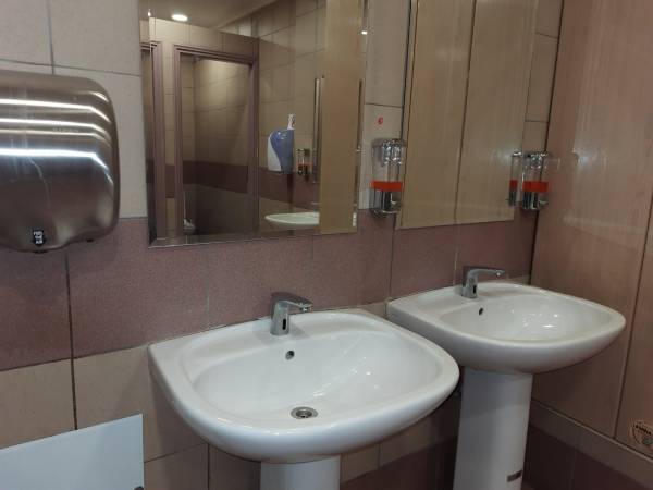 Ανακαίνιση των χώρων υγιεινής του Αεροδρομίου Καλαμάτας