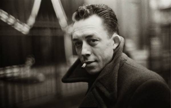 ""Ο ξένος" του Αλμπέρ Καμύ: μια καταβύθιση στον κόσμο του αυτισμού"