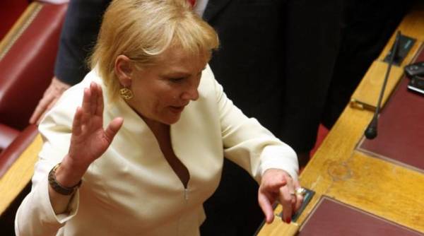 Πιπιλή: Ο Σαμαράς να διώξει το φθαρμένο λαϊκοδεξιό επιτελείο του